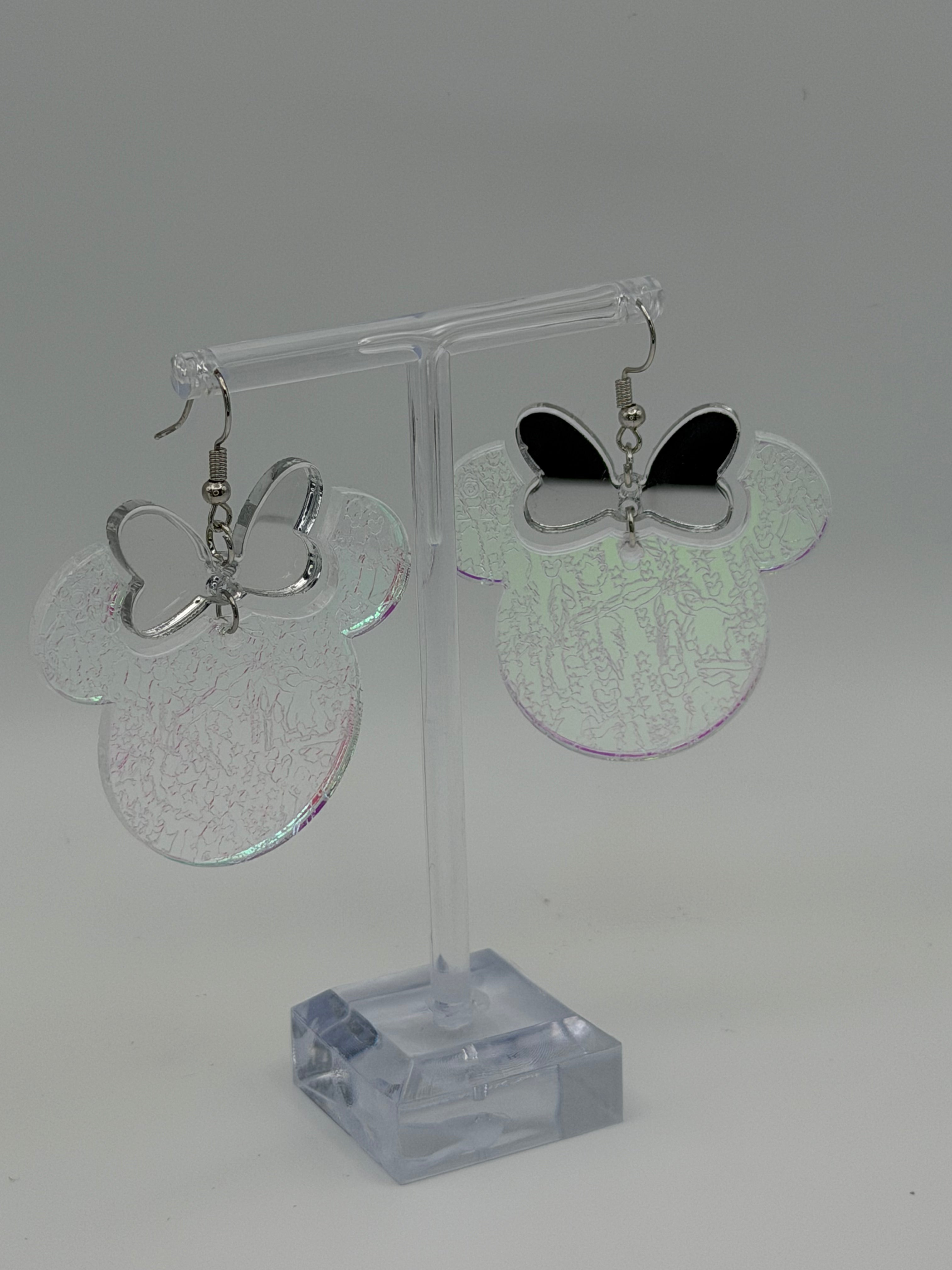 Magic Silhouette Emerald Two-Piece Articulated Dangle Earrings