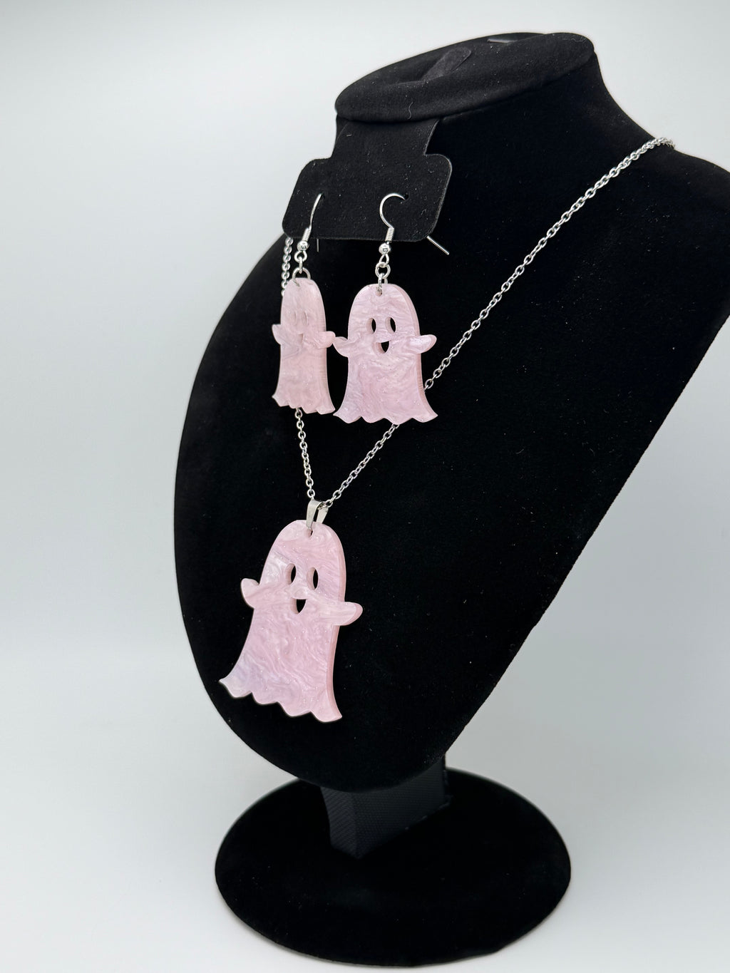 Boo Ghost Necklace & Earrings Jewelry Set — Pink Pearl Halloween Edition
