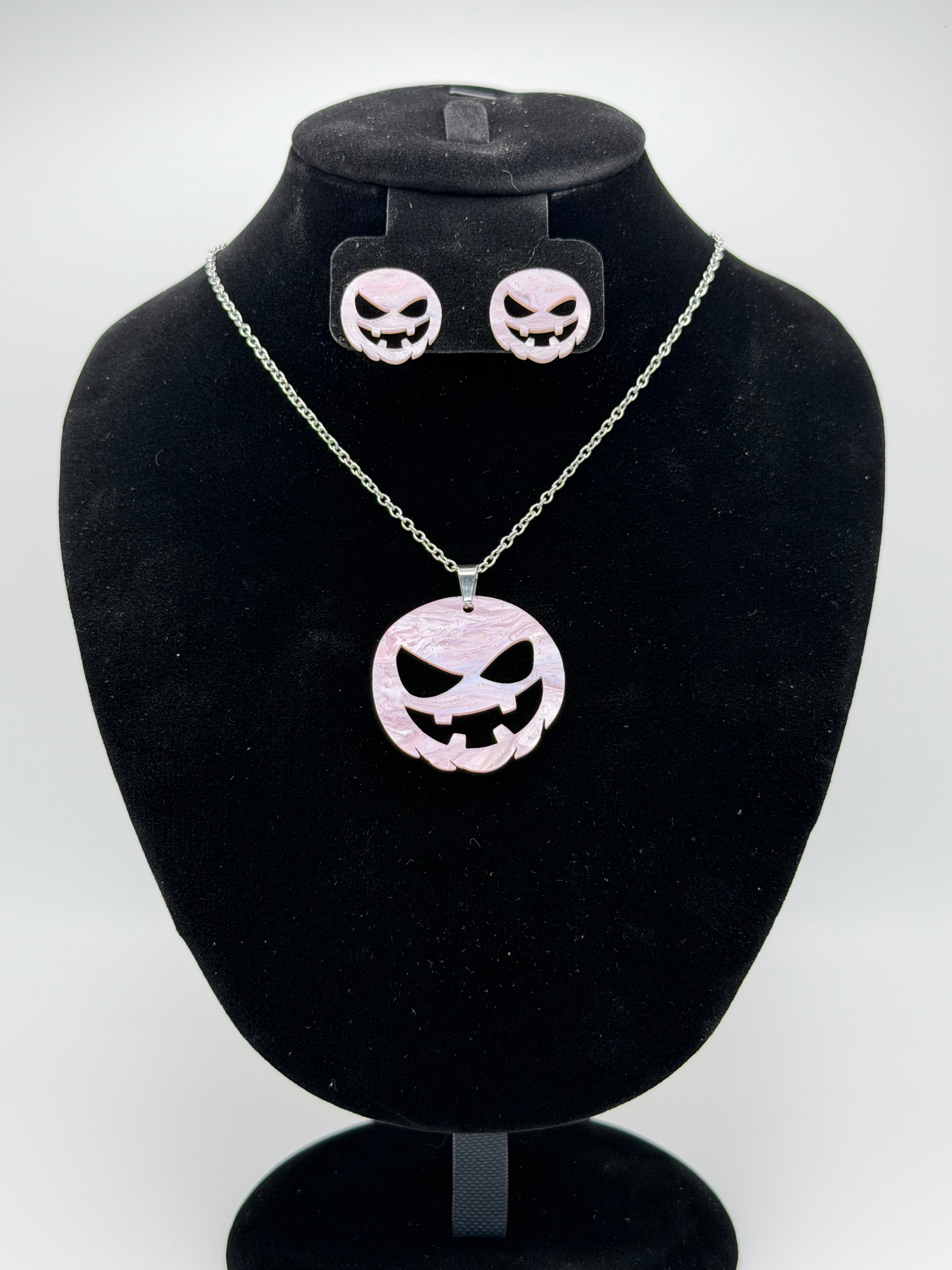 Wicked Head Necklace & Earrings Jewelry Set, Pink Pearl — Halloween Edition